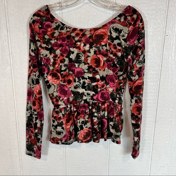 NEW Lily Rose Floral Rose Print Scoop Neck Blouse Small - Picture 11 of 16